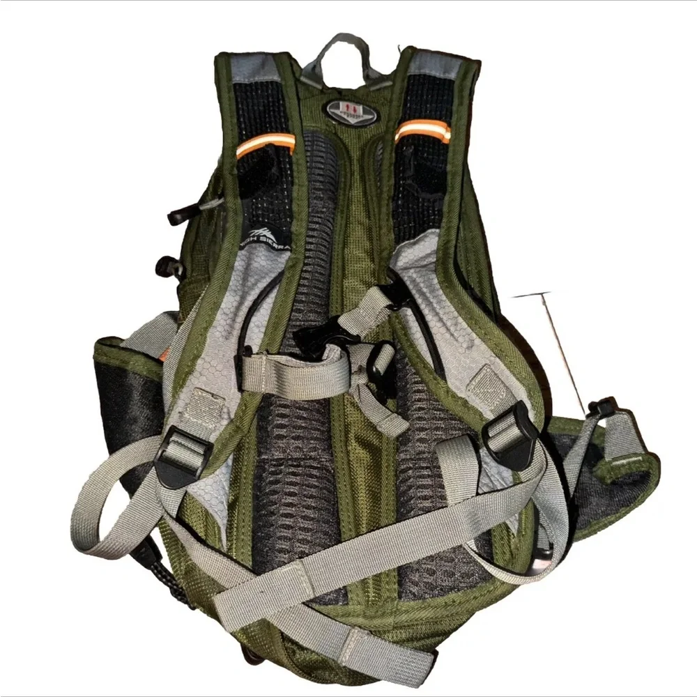 High Sierra Air Mesh Back Hydration Green/Gray Hiking Carry Padded Backpack. NN